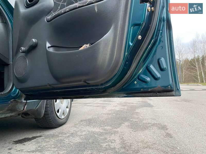 Седан Daewoo Sens 2003 в Киеве