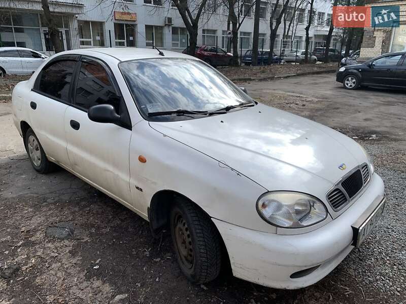 Седан Daewoo Sens 2004 в Киеве