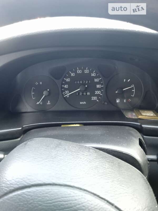 Седан Daewoo Sens 2003 в Краснокутске