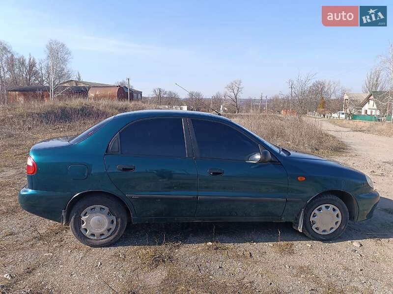 Седан Daewoo Sens 2004 в Долинской