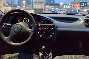 Седан Daewoo Sens 2003 в Дніпрі