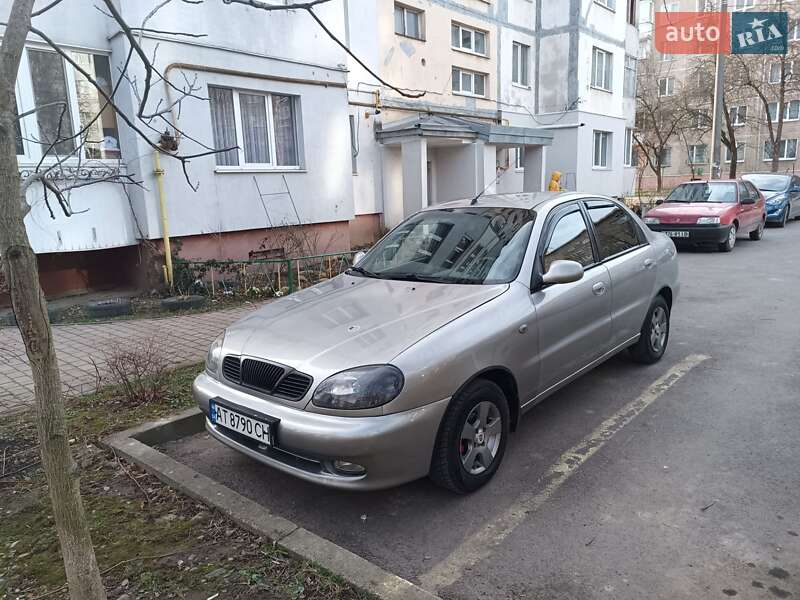 Седан Daewoo Sens 2004 в Тлумаче