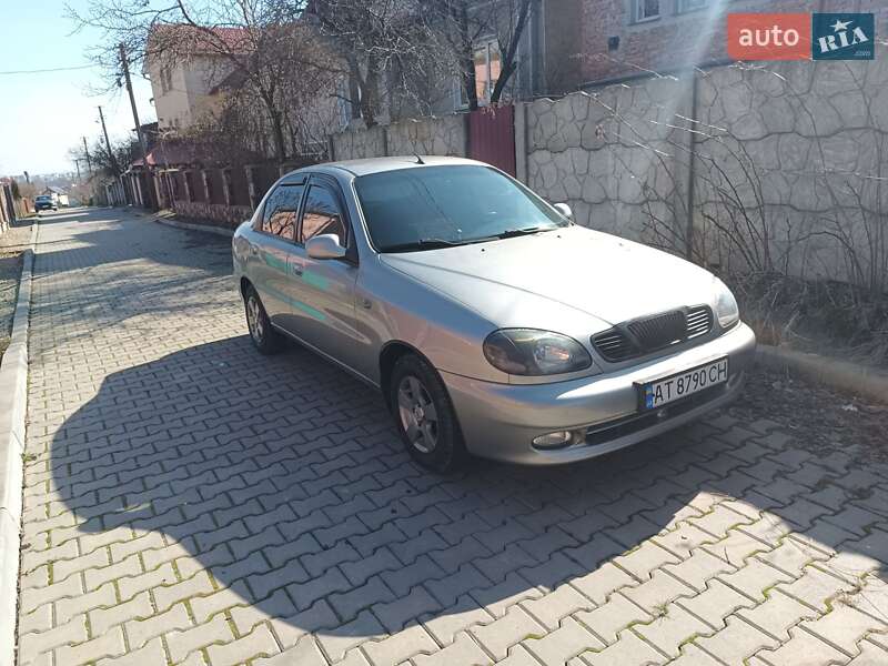 Седан Daewoo Sens 2004 в Тлумаче