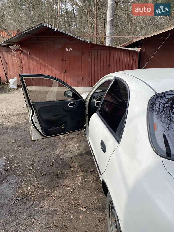 Седан Daewoo Sens 2007 в Киеве
