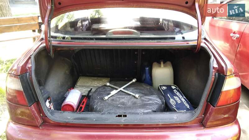 Седан Daewoo Sens 2003 в Днепре