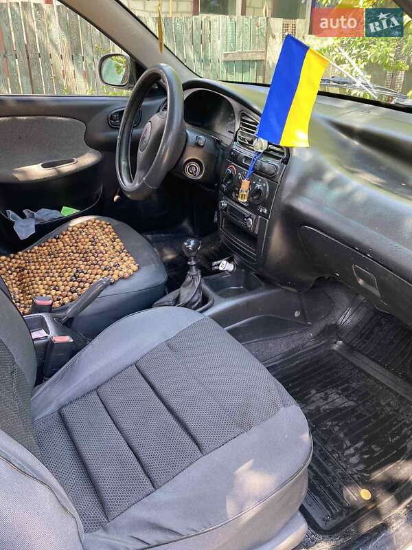 Седан Daewoo Sens 2006 в Смеле
