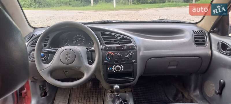 Седан Daewoo Sens 2004 в Виноградові
