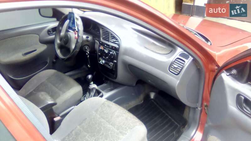 Седан Daewoo Sens 2006 в Умани