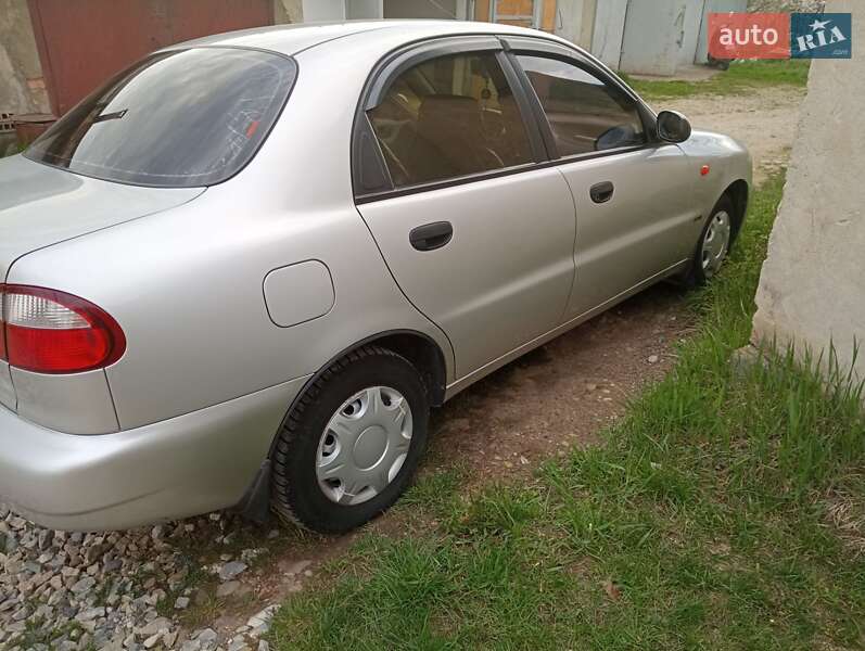 Седан Daewoo Sens 2004 в Ивано-Франковске