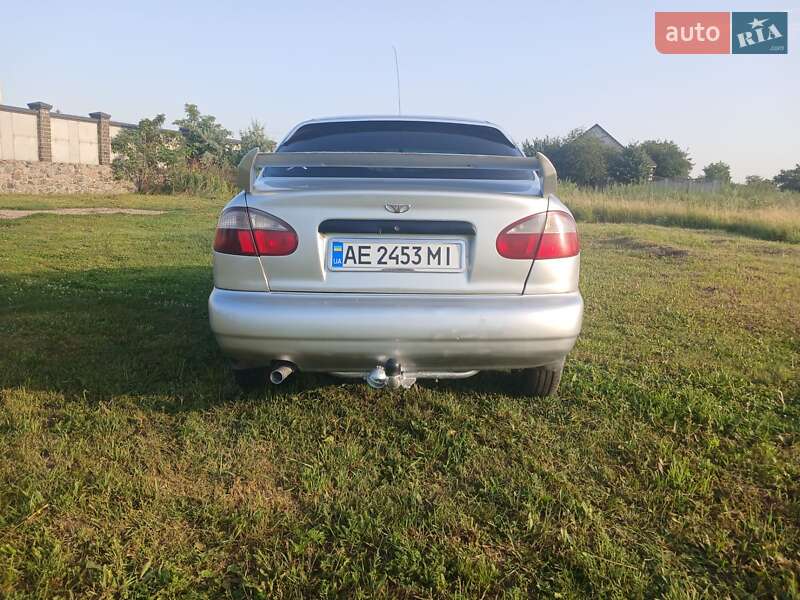 Седан Daewoo Sens 2005 в Днепре