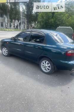 Седан Daewoo Sens 2004 в Покровске