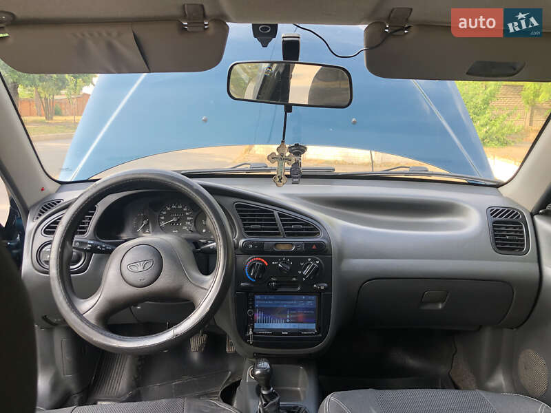 Седан Daewoo Sens 2006 в Марганце