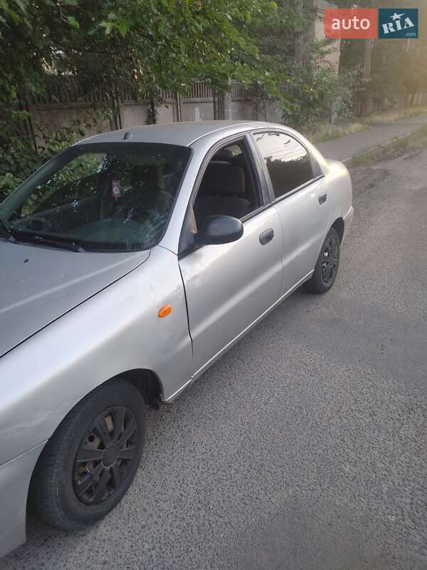 Седан Daewoo Sens 2003 в Николаеве