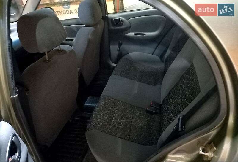 Седан Daewoo Sens 2004 в Одессе