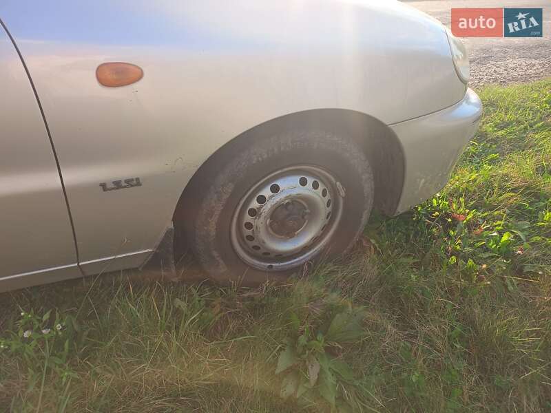 Седан Daewoo Sens 2004 в Стрые