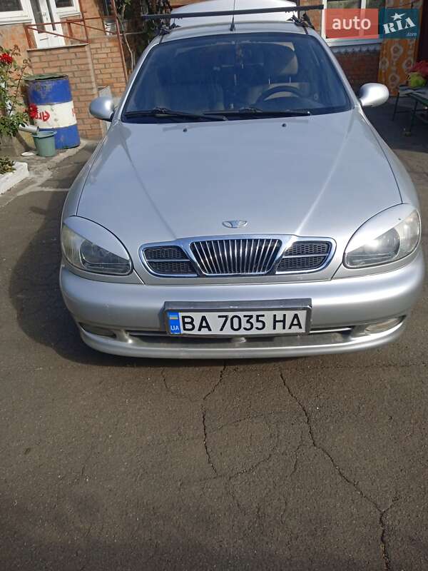 Седан Daewoo Sens 2006 в Новоукраинке