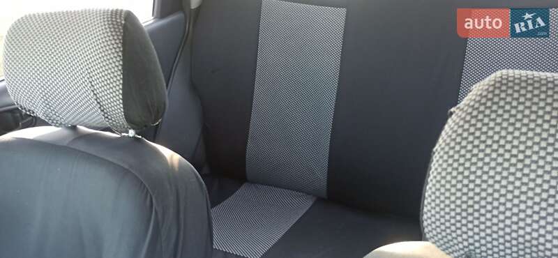 Седан Daewoo Sens 2004 в Кропивницком