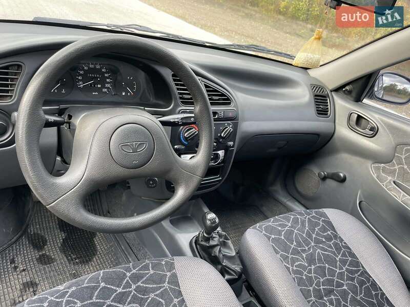 Седан Daewoo Sens 2004 в Золотоноше