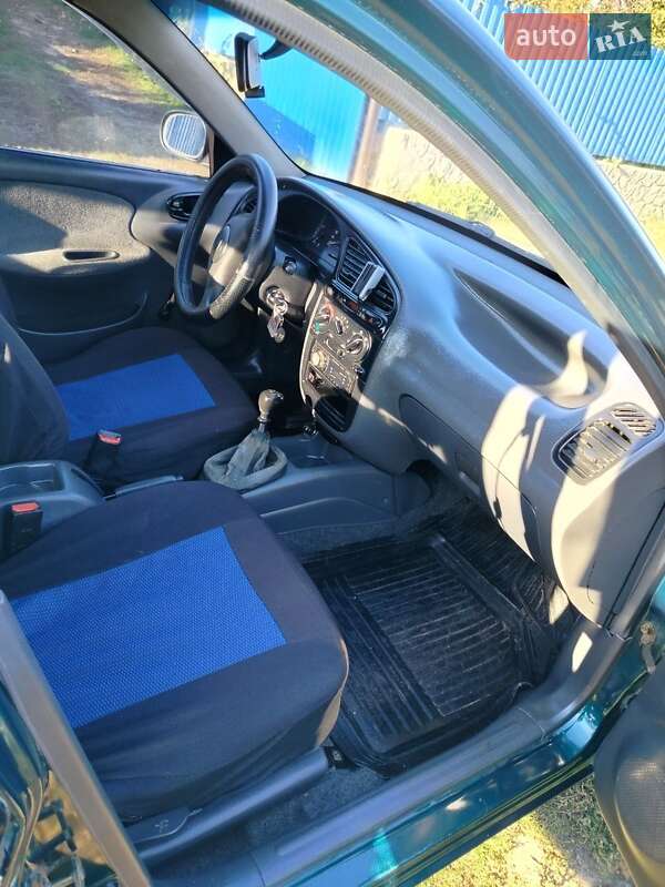 Седан Daewoo Sens 2004 в Шаргороде