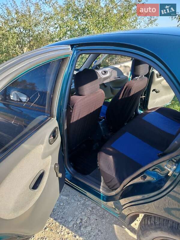 Седан Daewoo Sens 2004 в Шаргороде