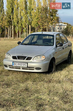 Седан Daewoo Sens 2004 в Тростянце