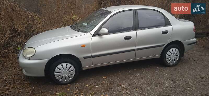 Седан Daewoo Sens 2002 в Дніпрі
