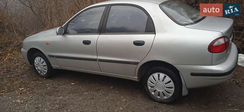 Седан Daewoo Sens 2002 в Дніпрі