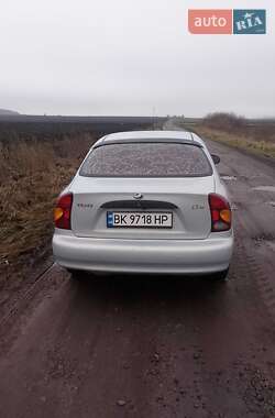 Седан Daewoo Sens 2011 в Здолбуніві