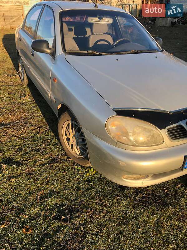 Седан Daewoo Sens 2003 в Вознесенске