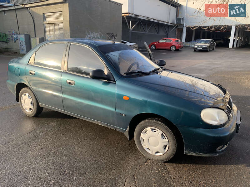 Седан Daewoo Sens 2004 в Чорноморську
