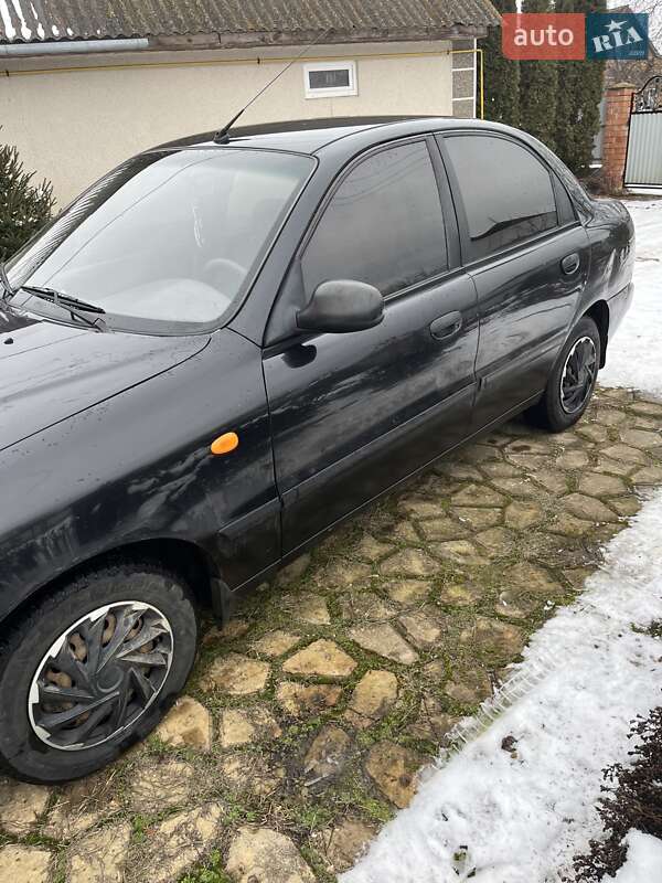 Седан Daewoo Sens 2006 в Деражне