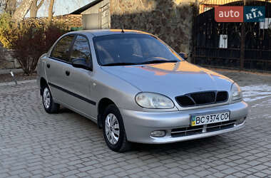 Седан Daewoo Sens 2003 в Львове