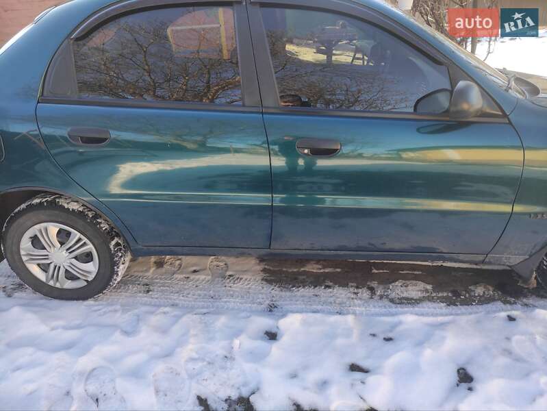 Седан Daewoo Sens 2003 в Ніжині