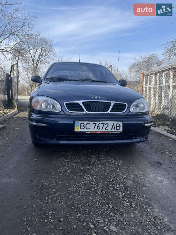 Седан Daewoo Sens 2003 в Львові