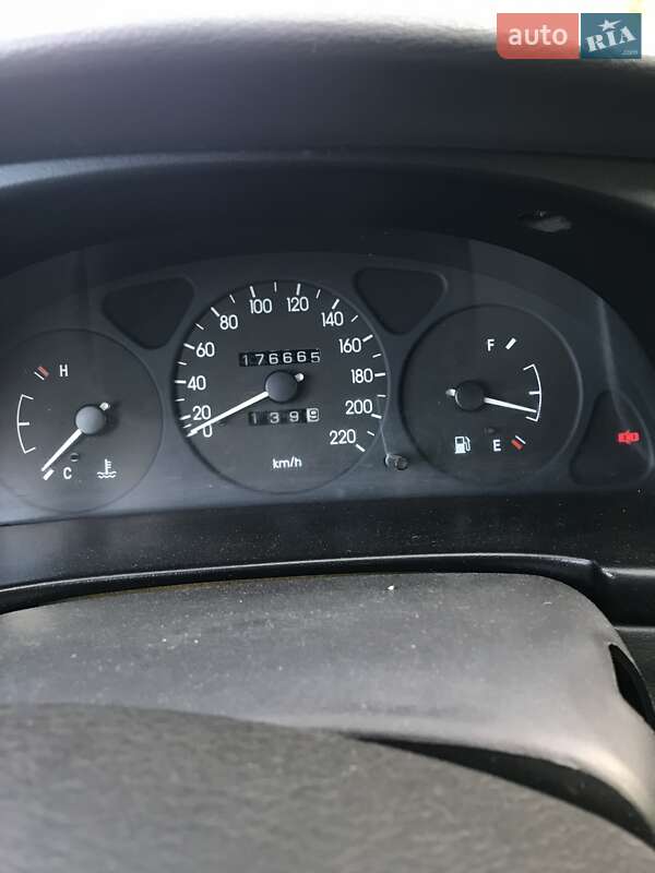 Седан Daewoo Sens 2004 в Житомирі
