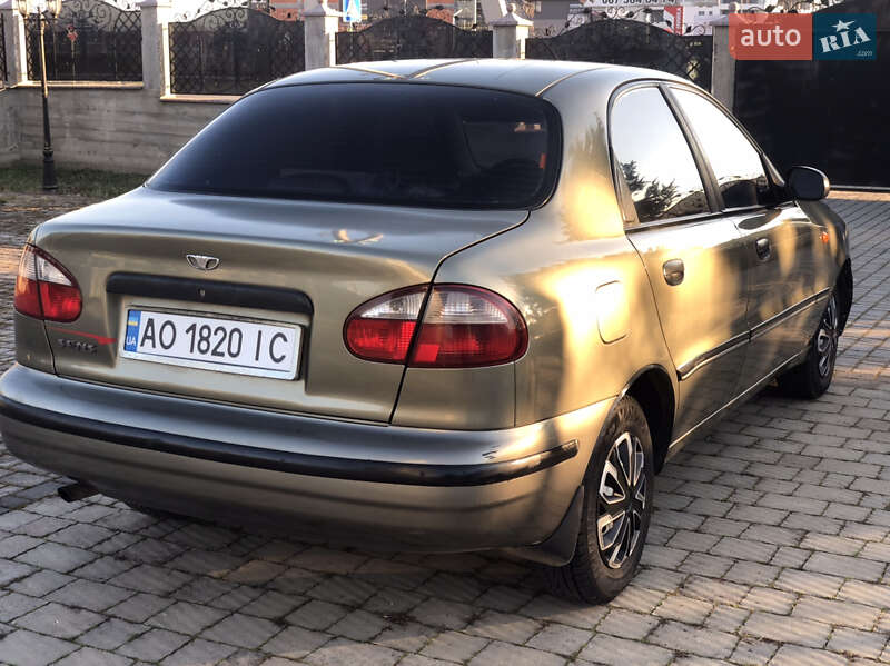 Седан Daewoo Sens 2004 в Хусте