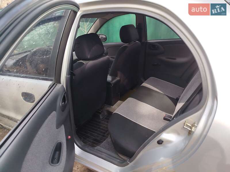 Седан Daewoo Sens 2005 в Виннице