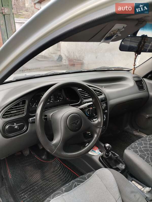 Седан Daewoo Sens 2004 в Долині