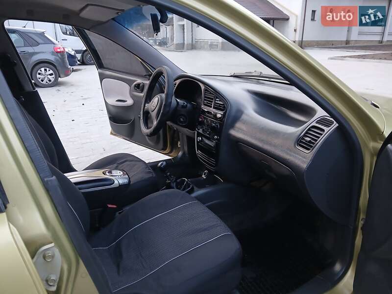 Седан Daewoo Sens 2006 в Львове