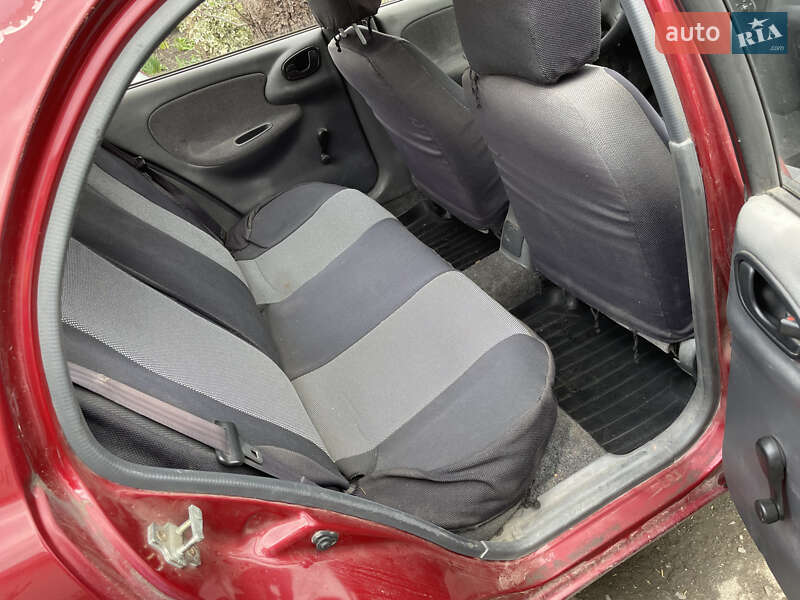 Седан Daewoo Sens 2006 в Знаменке