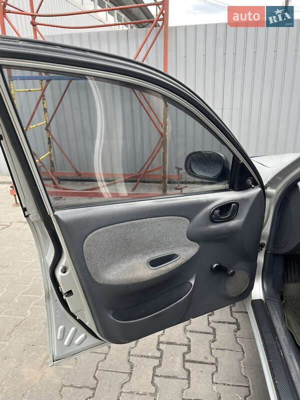 Седан Daewoo Sens 2005 в Киеве