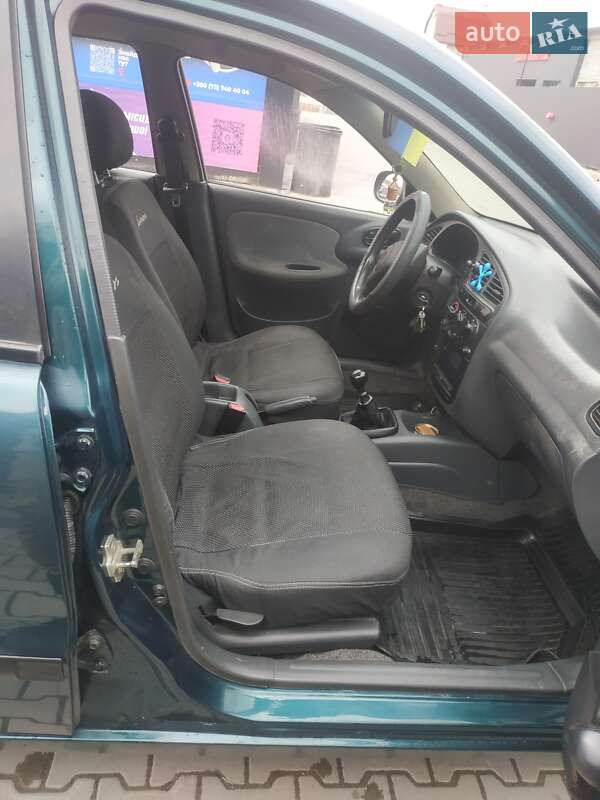 Седан Daewoo Sens 2006 в Львові
