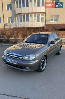 Седан Daewoo Sens 2012 в Попельне
