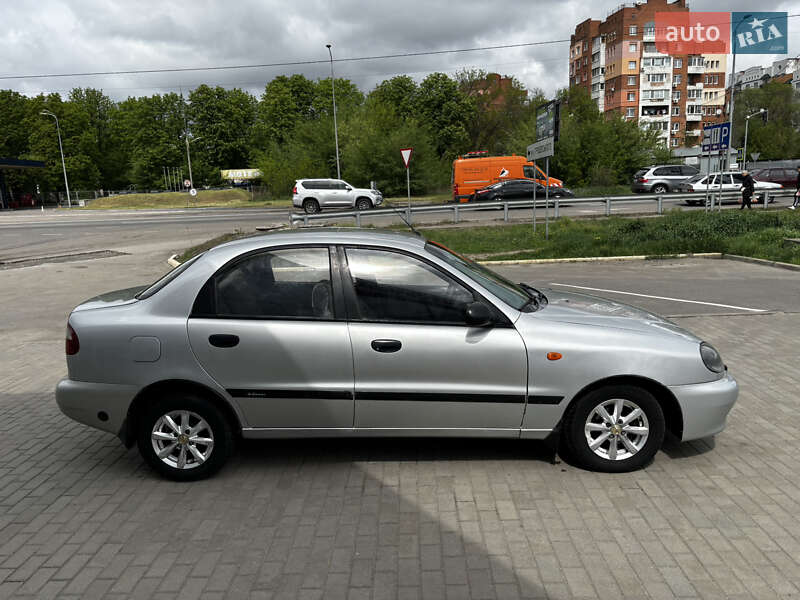 Седан Daewoo Sens 2004 в Полтаві