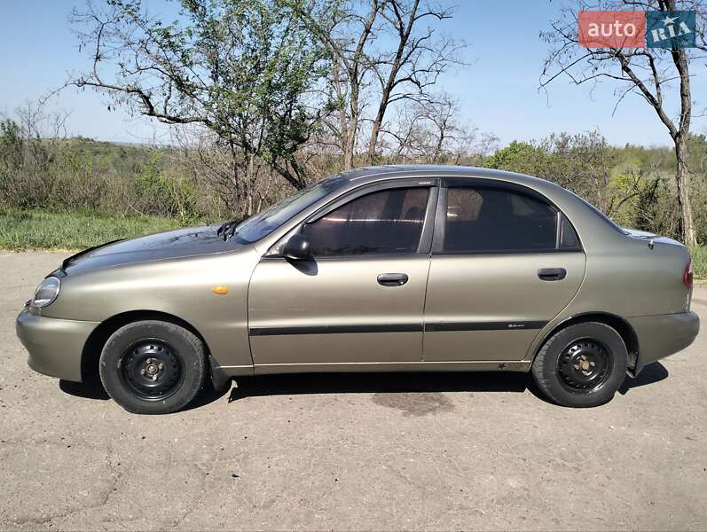 Седан Daewoo Sens 2002 в Покрове