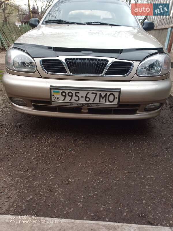 Седан Daewoo Sens 2004 в Черновцах