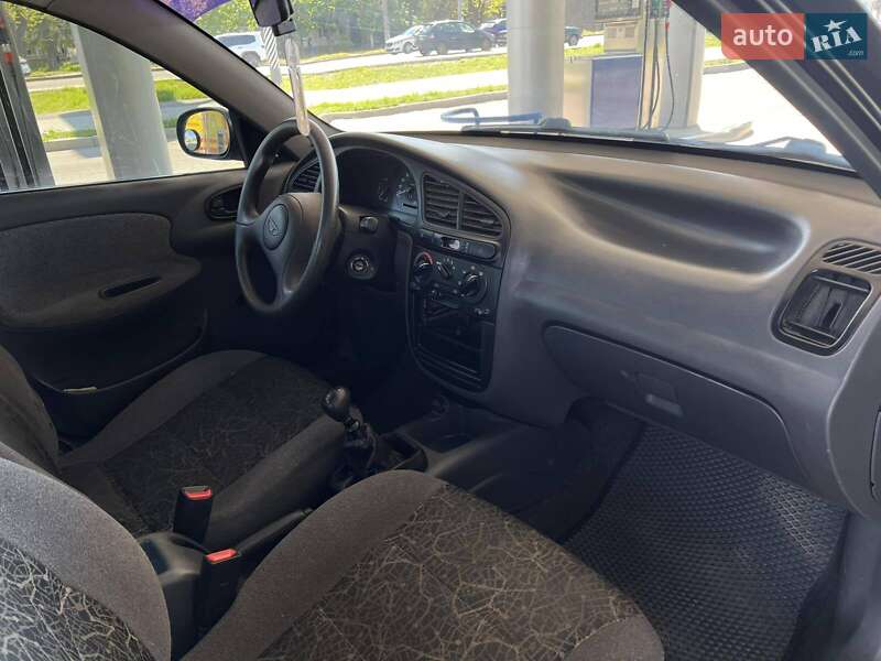 Седан Daewoo Sens 2005 в Миколаєві