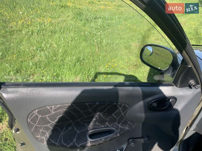 Седан Daewoo Sens 2003 в Житомире