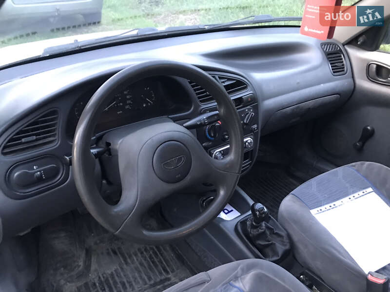 Седан Daewoo Sens 2005 в Львові
