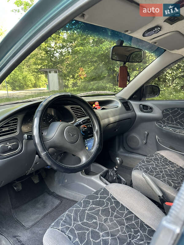 Седан Daewoo Sens 2001 в Харькове